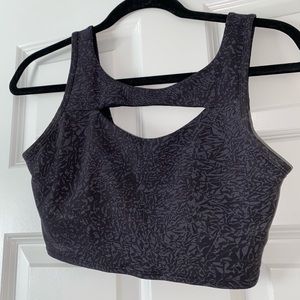 Brand new never worn lululemon sports bra size 8